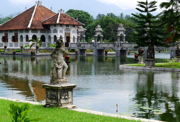 palace-taman-ujung