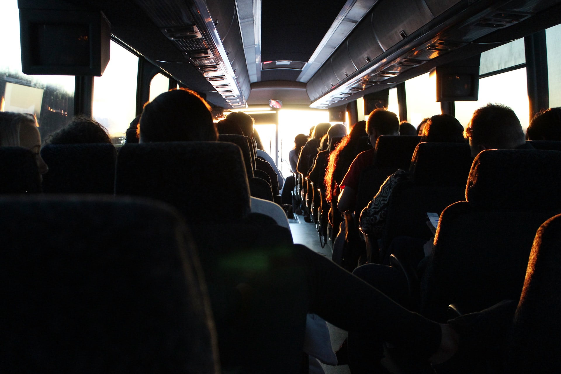 Se déplacer en transport en commun en voyage dans mon article Voyage en solo : mes trucs et astuces lorsqu'on décide de voyager seul #voyage #voyagerensolo #voyagerseul #solo