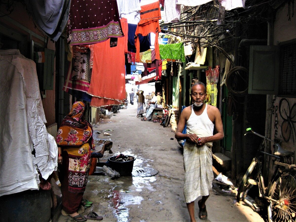 Non respect de la vie privée et de la dignité lors de visite de bidonvilles dans mon article dans mon article La visite des bidonvilles sous un angle touristique, pour ou contre ? #bidonville #favela #pauvrete #tourisme