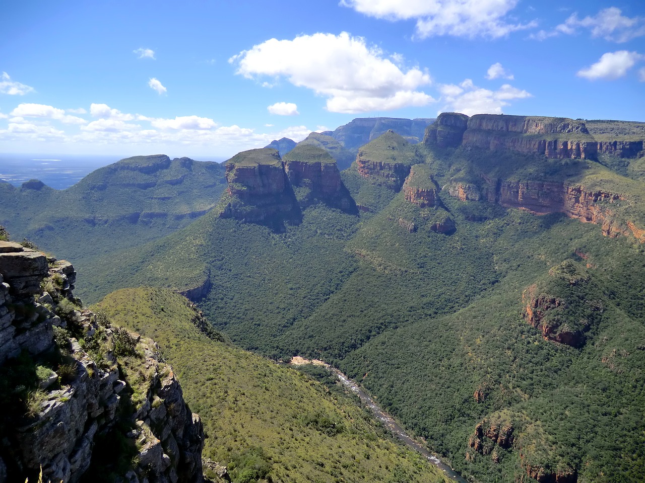 Randonnée au canyon Blyde en Afrique du Sud dans notre article Autotour en Afrique du Sud : itinéraire sur la Route des Jardins en Afrique du Sud #autotour #afriquedusud #routedesjardins #itineraire #voyage