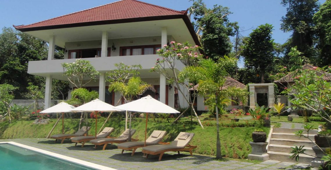 Avantages de la location d'une villa dans notre article Location d'une villa en voyage, une belle alternative aux hôtels #villa #hebergement #voyage #echangedemaisons