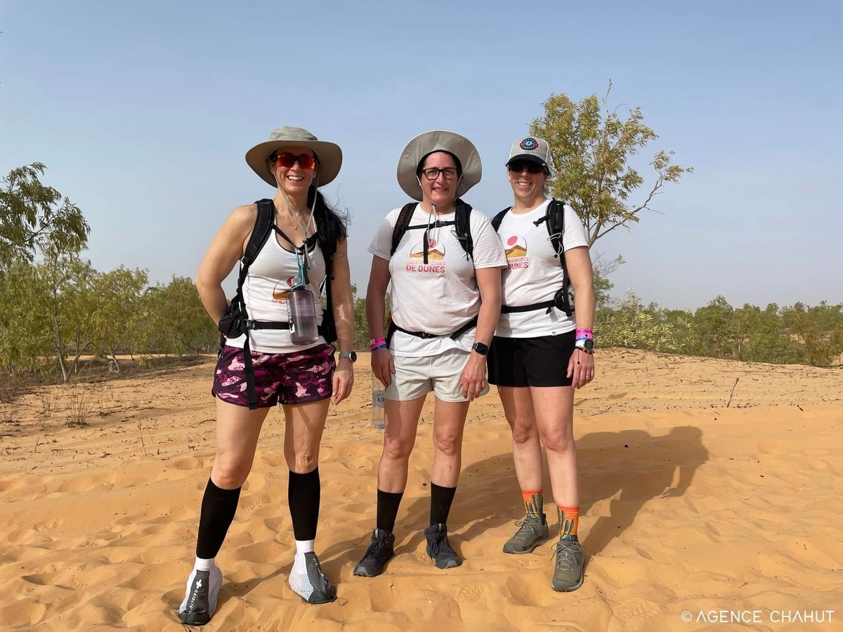 L'équipe Les Chasseuses des Dunes dans mon article Trek Rose Trip au Sénégal : Que reste-t-il de leur expérience…1 an après ? #trek #senegal #trekrosetrip